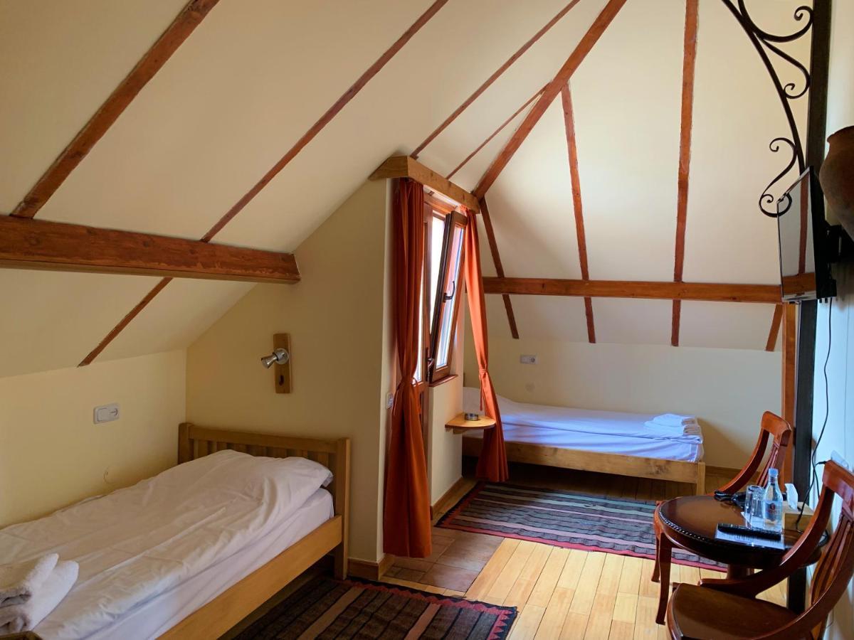 Hotel Mirhav Goris Esterno foto
