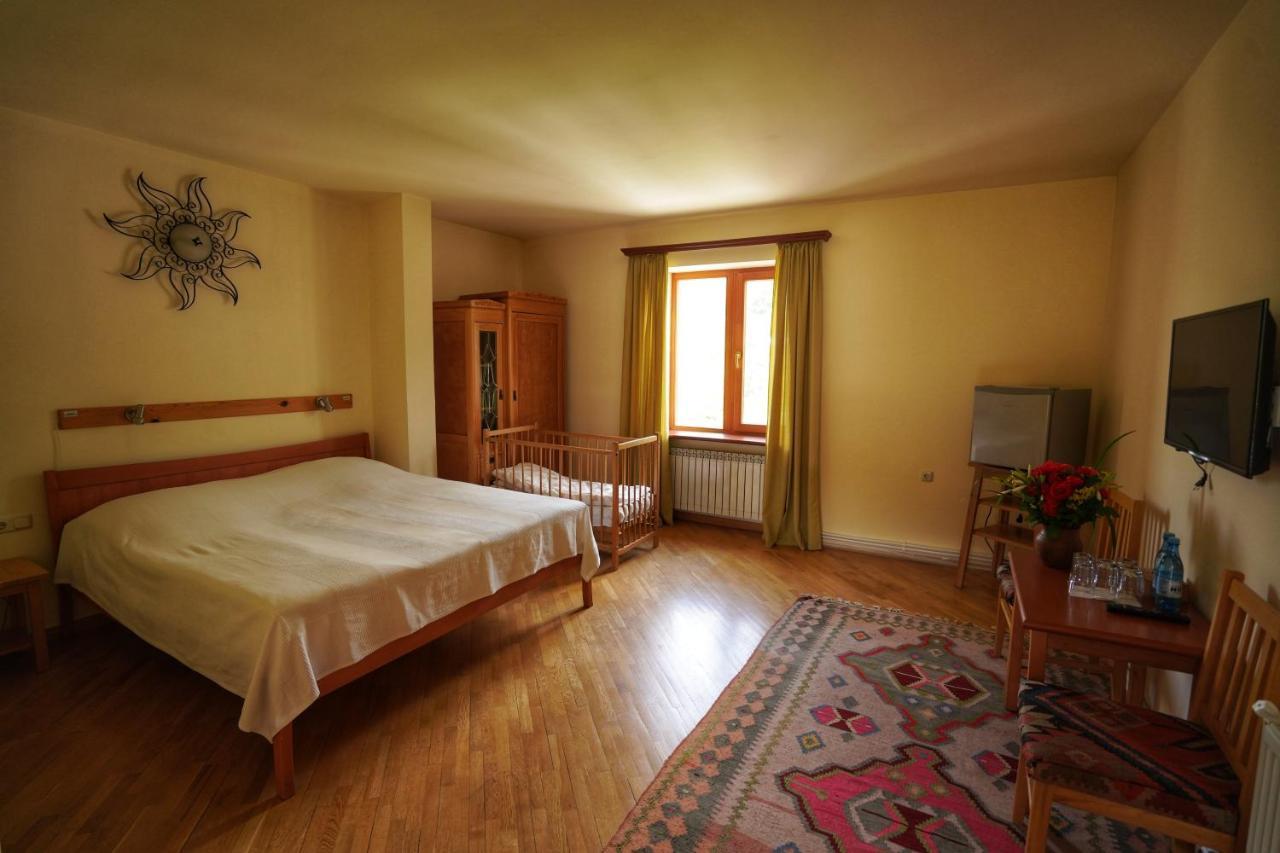 Hotel Mirhav Goris Esterno foto