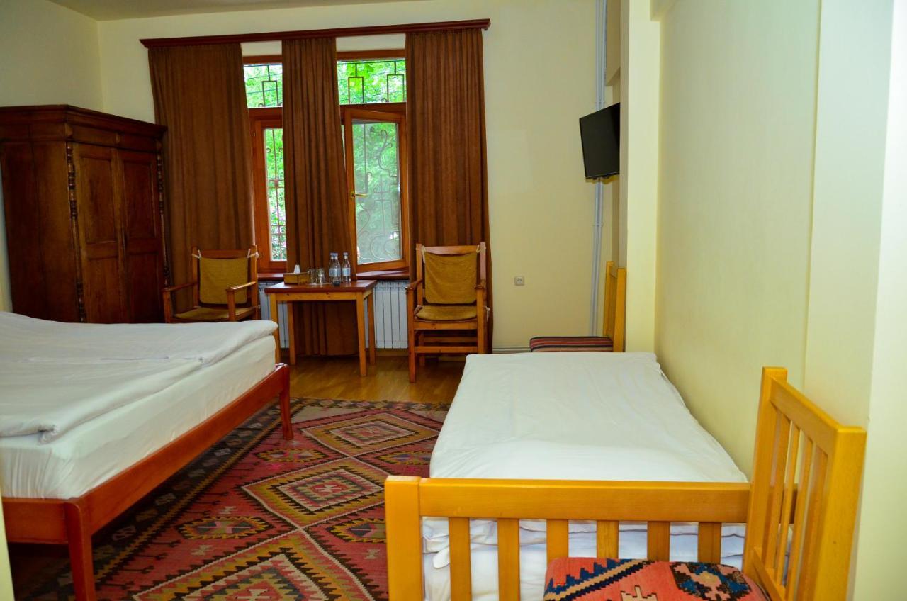 Hotel Mirhav Goris Esterno foto