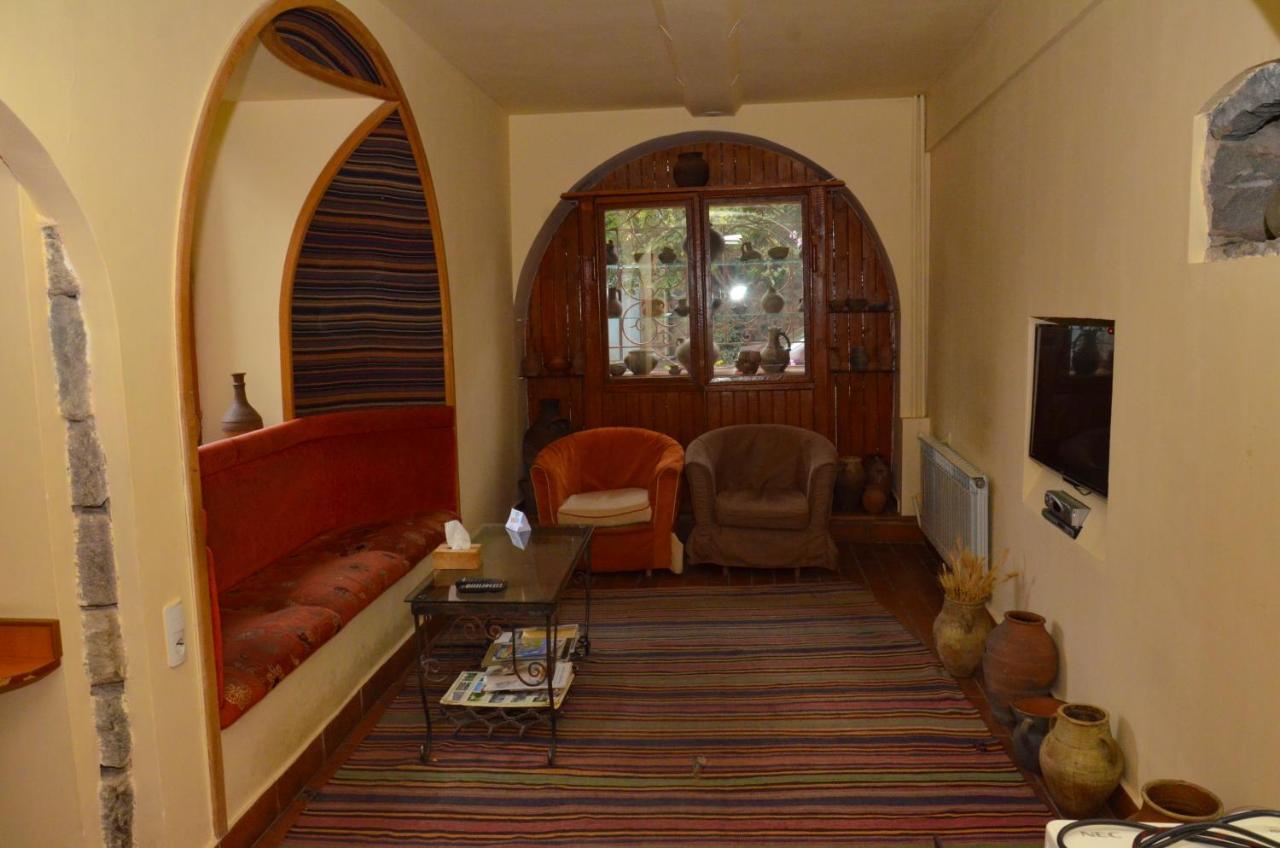 Hotel Mirhav Goris Esterno foto