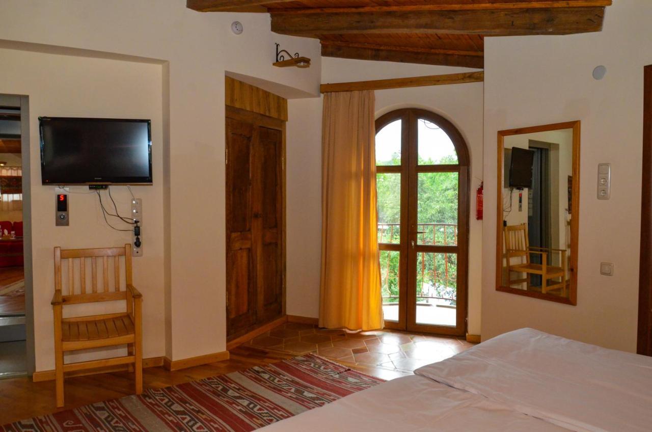 Hotel Mirhav Goris Esterno foto