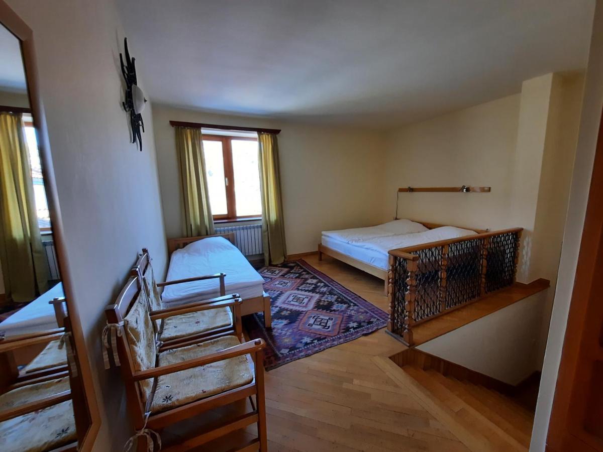 Hotel Mirhav Goris Esterno foto