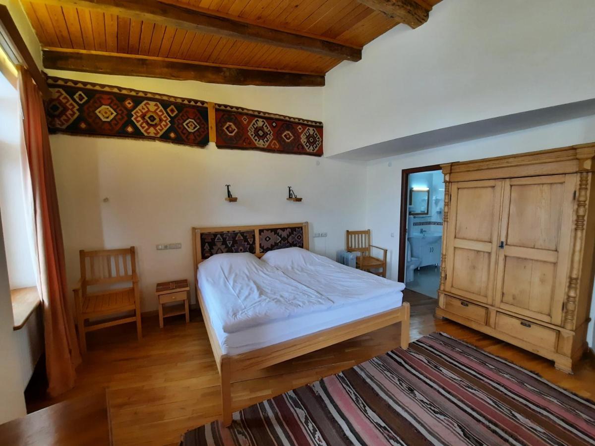 Hotel Mirhav Goris Esterno foto