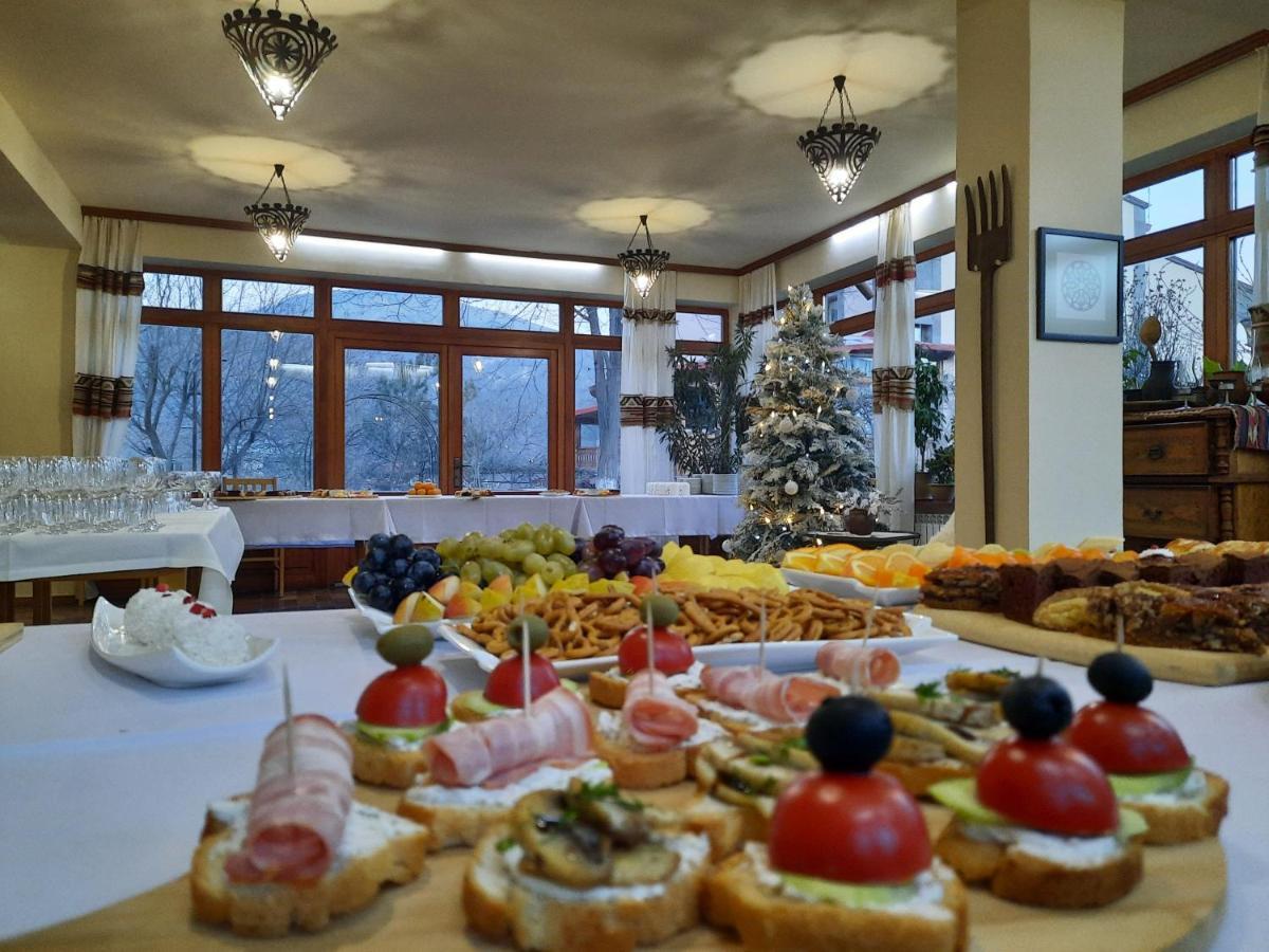 Hotel Mirhav Goris Esterno foto