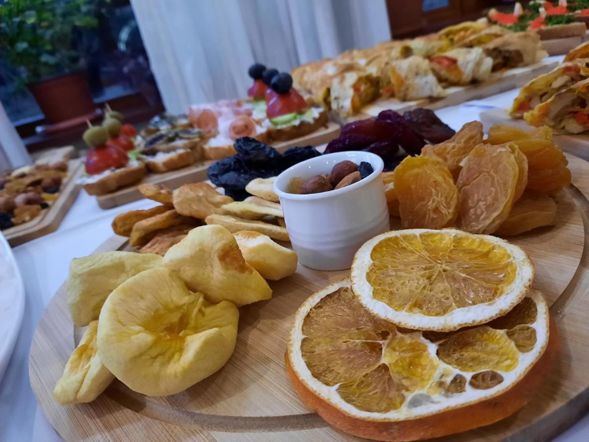 Hotel Mirhav Goris Esterno foto