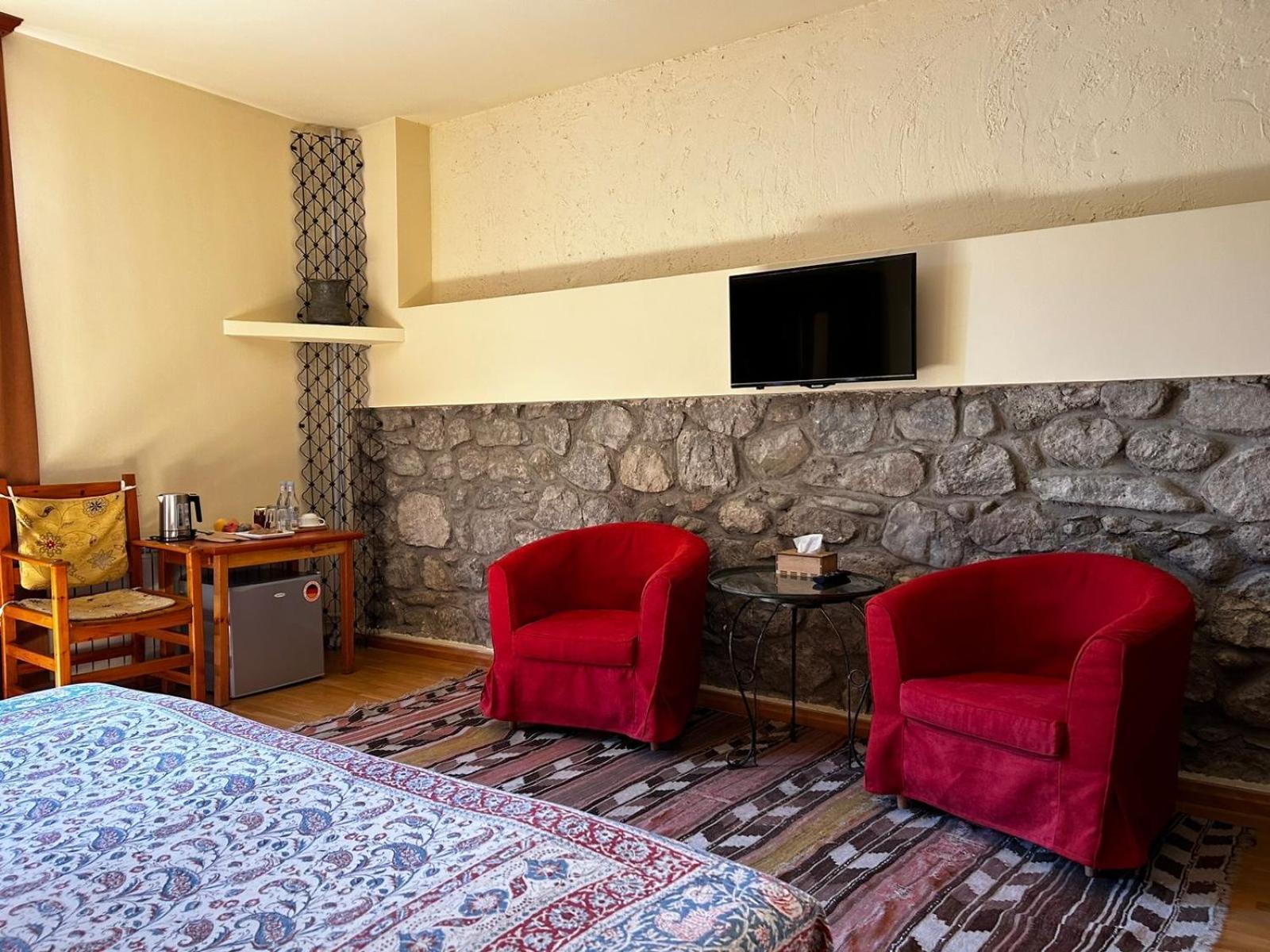 Hotel Mirhav Goris Esterno foto