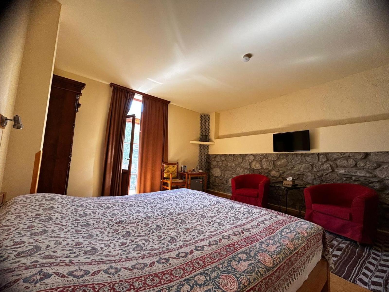 Hotel Mirhav Goris Esterno foto