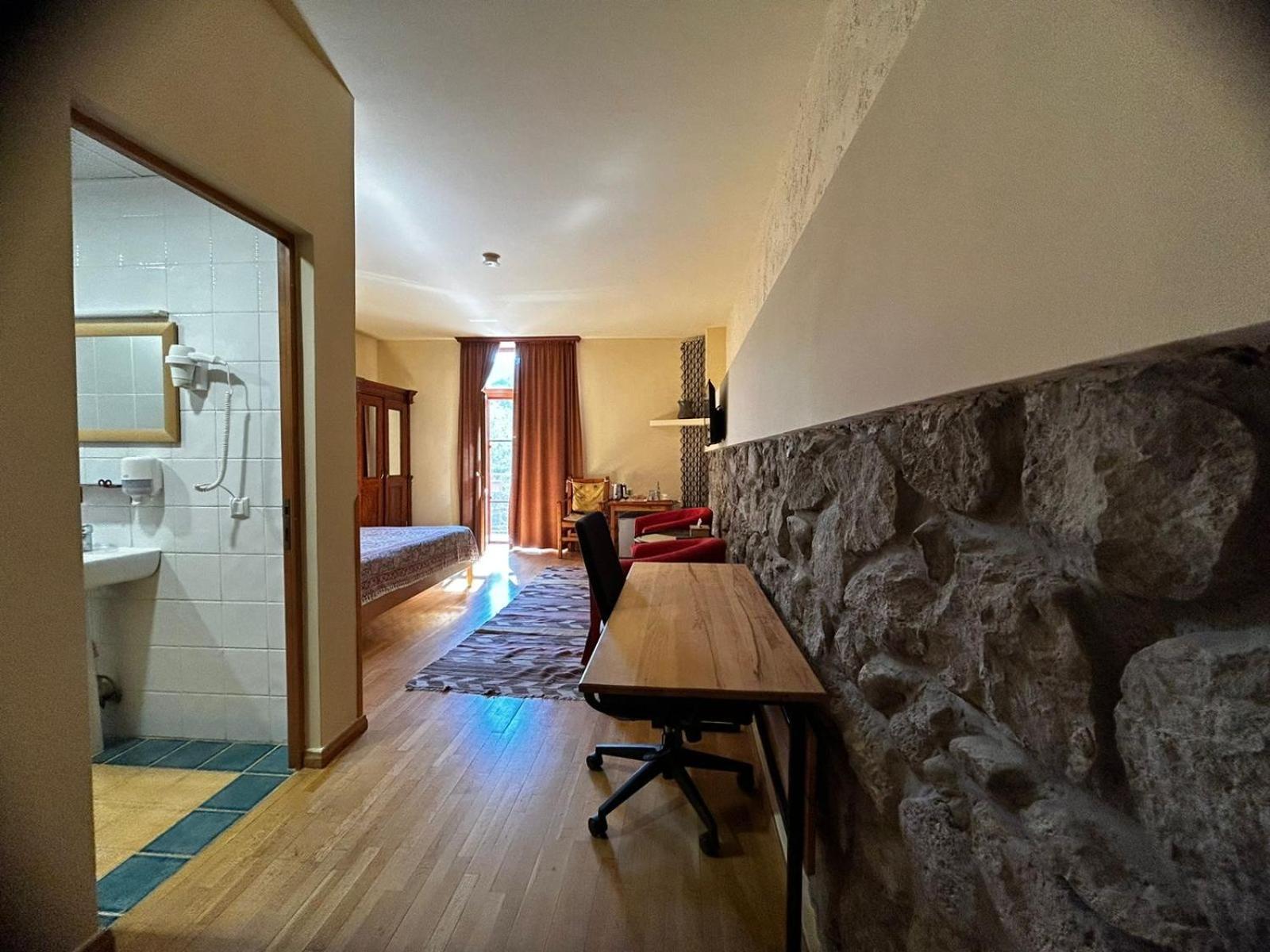 Hotel Mirhav Goris Esterno foto