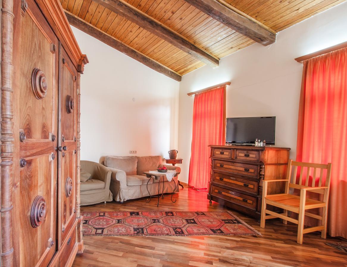 Hotel Mirhav Goris Esterno foto