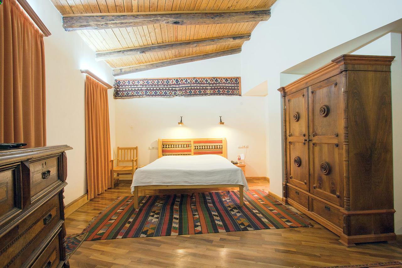 Hotel Mirhav Goris Esterno foto
